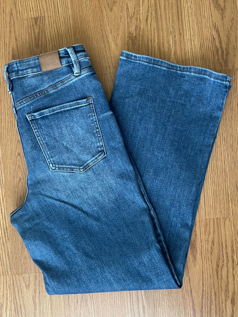 Cynthia Reformation ladies Jeans timeless vintage inspired